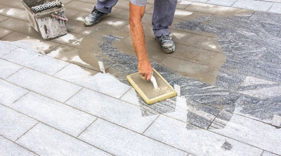 Professional gutter cleaning in Rayne, LA